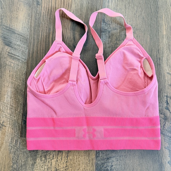 Under Armour XXS Seamless Compression Longline Sports Bra in pink activewear - Picture 3 of 5
